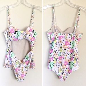 LOLLI SWIM NWOT Cutout Floral One Piece Swimsuit Sz Medium